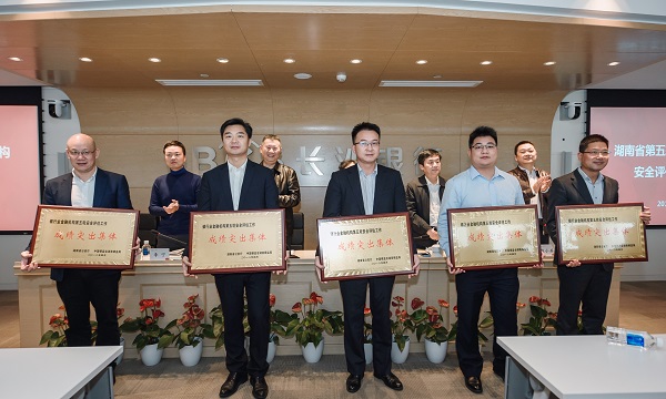 1526700664964007885.jpg 1526700664964007885.jpg